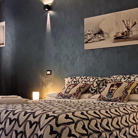 La Jacaranda Rooms タオルミーナ エクステリア 写真