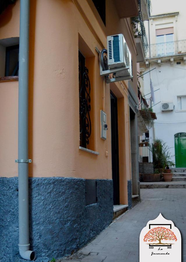 La Jacaranda Rooms タオルミーナ エクステリア 写真